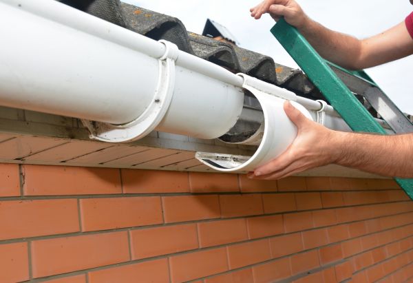 Gutter Seam Repair in Akron