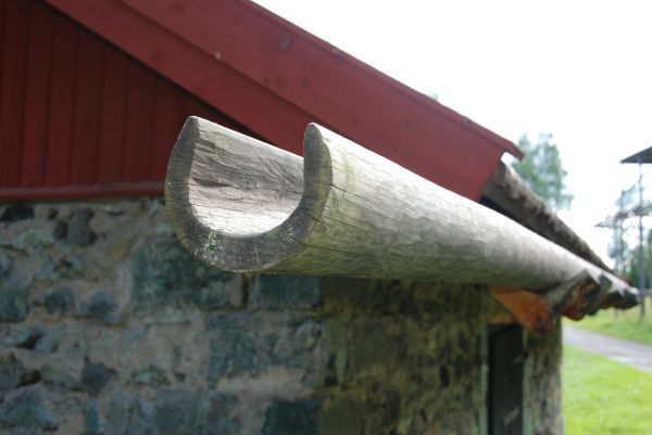 Wooden Gutter Repair in Akron