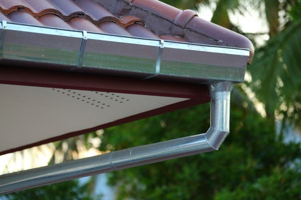 Metal Gutter Repair in Akron