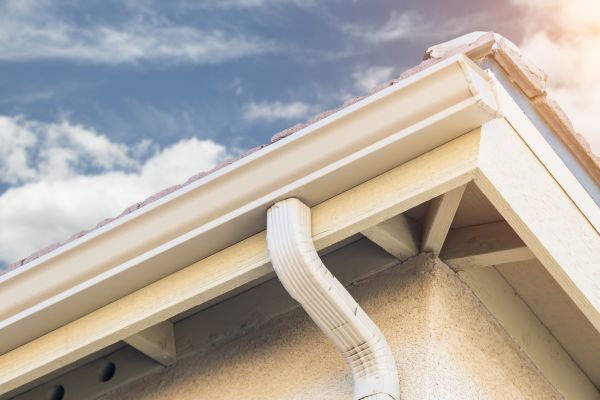 Seamless Gutter Replacement in Akron